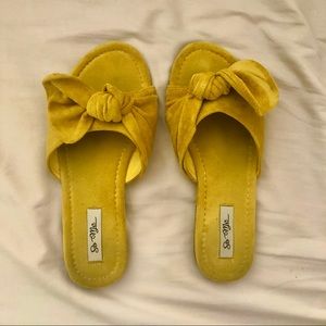 Tie-Knot Suede Slides